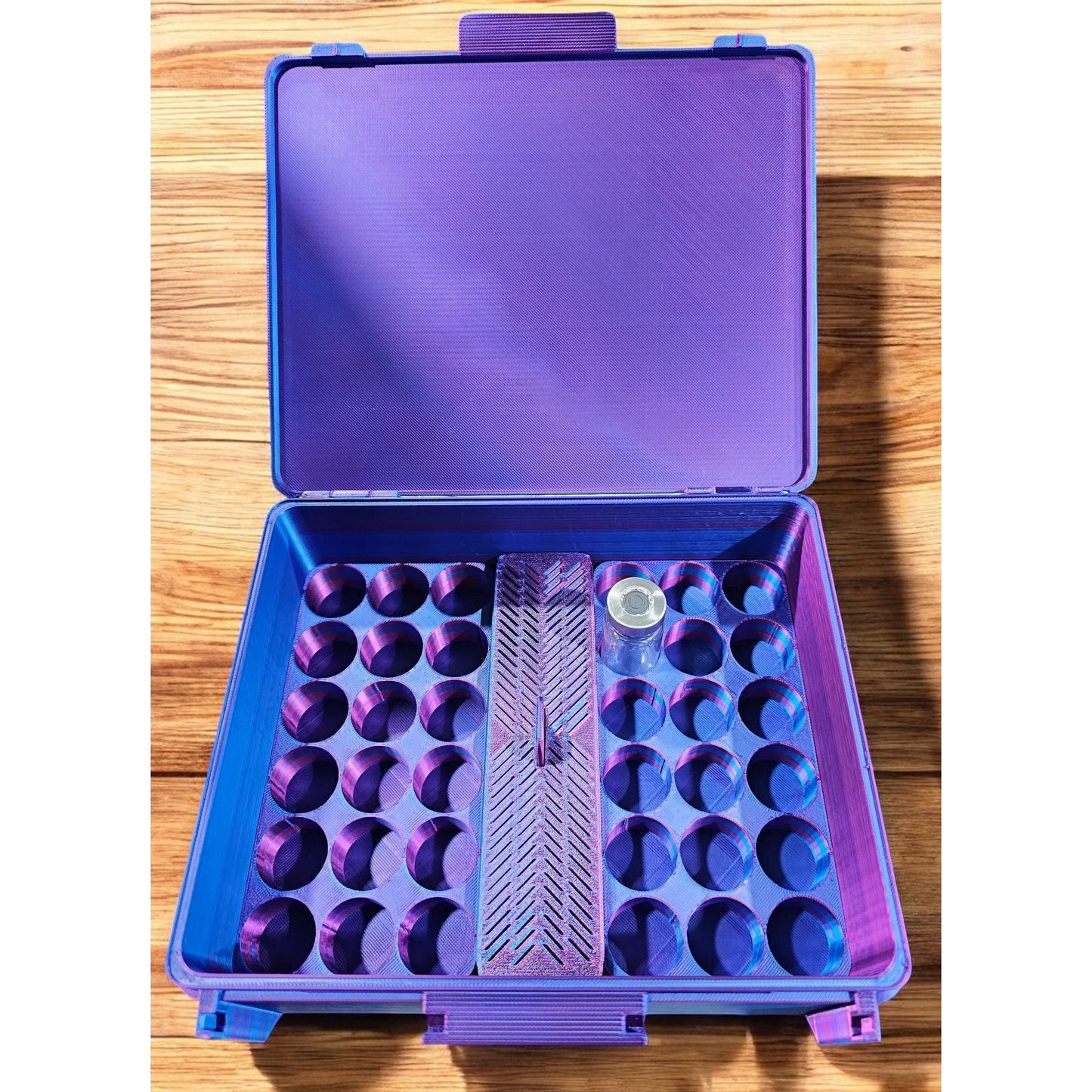 Peptide case with silica holder for 3ml vials